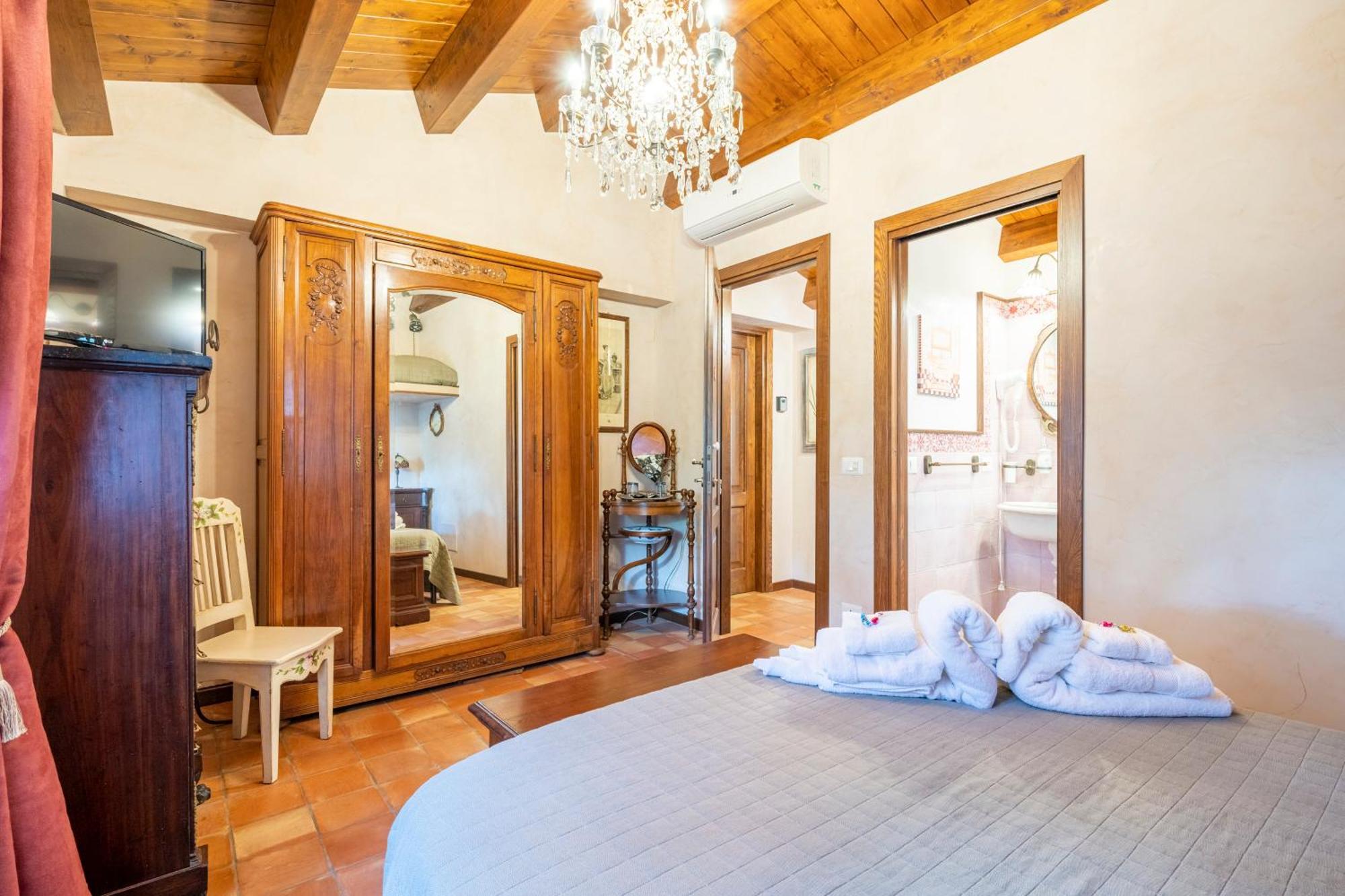 Villarose Castelbuono  Exterior photo