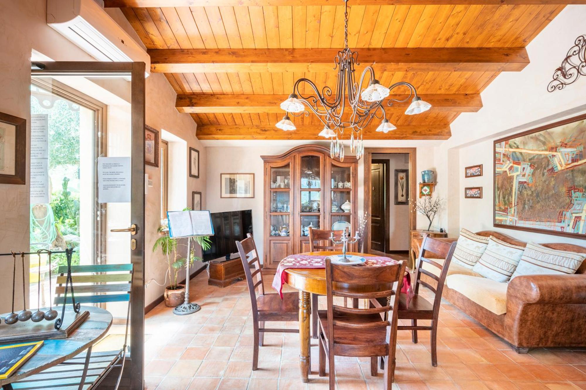 Villarose Castelbuono  Exterior photo
