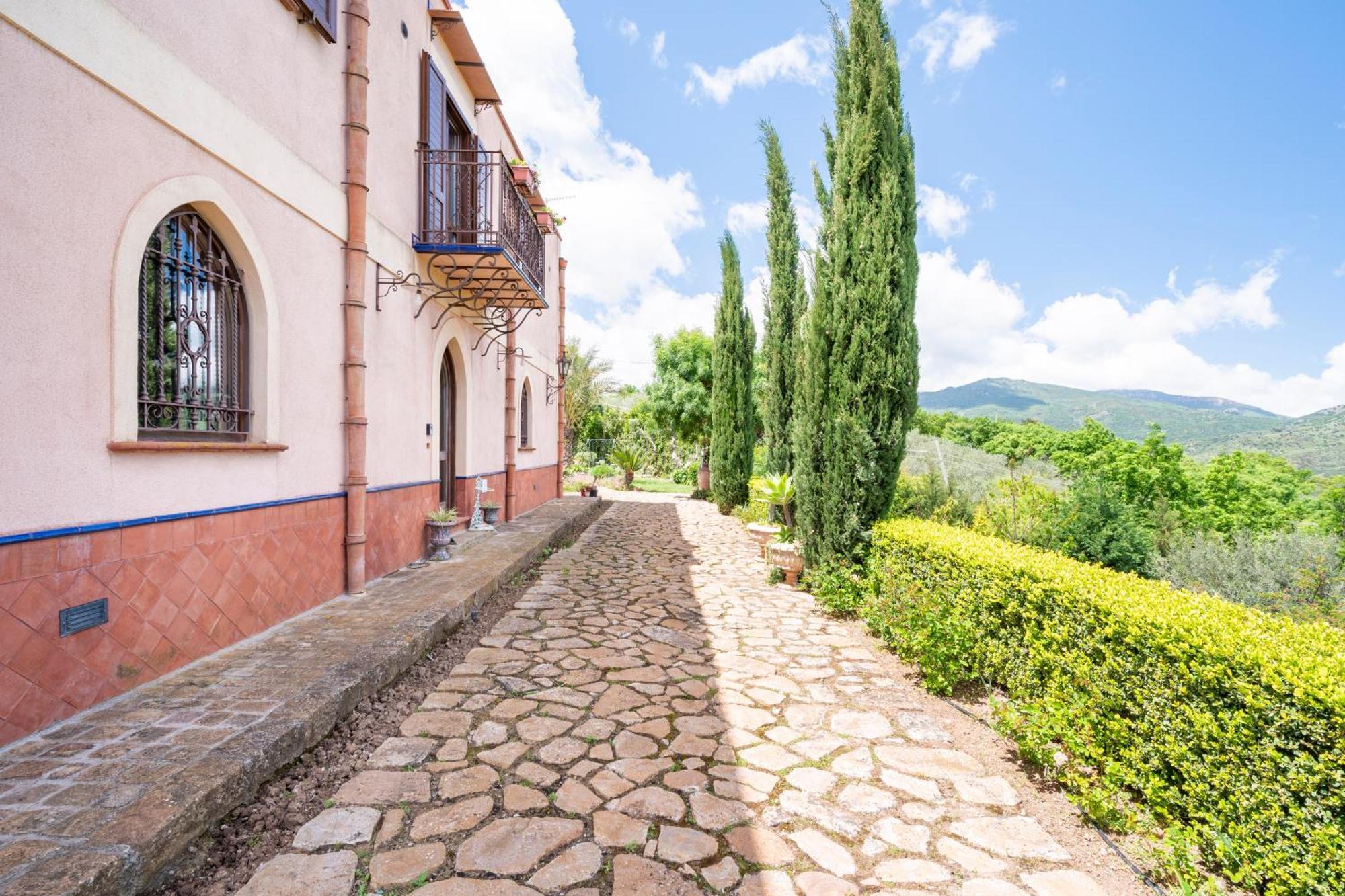 Villarose Castelbuono  Exterior photo
