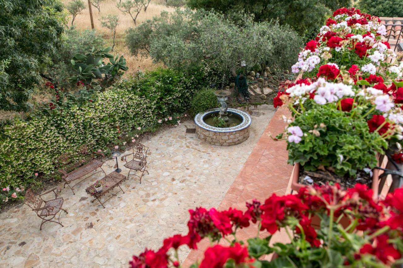 Villarose Castelbuono  Exterior photo