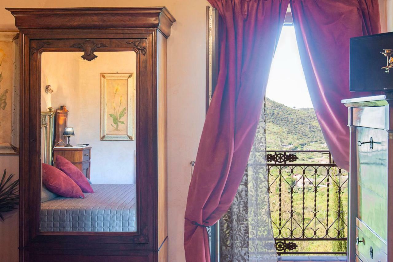 Villarose Castelbuono  Exterior photo